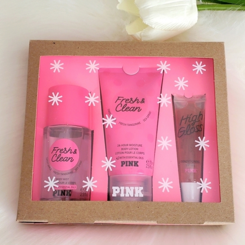 PINK VICTORIA'S SECRET BEAUTY SET 💖 - Picture 1 of 3